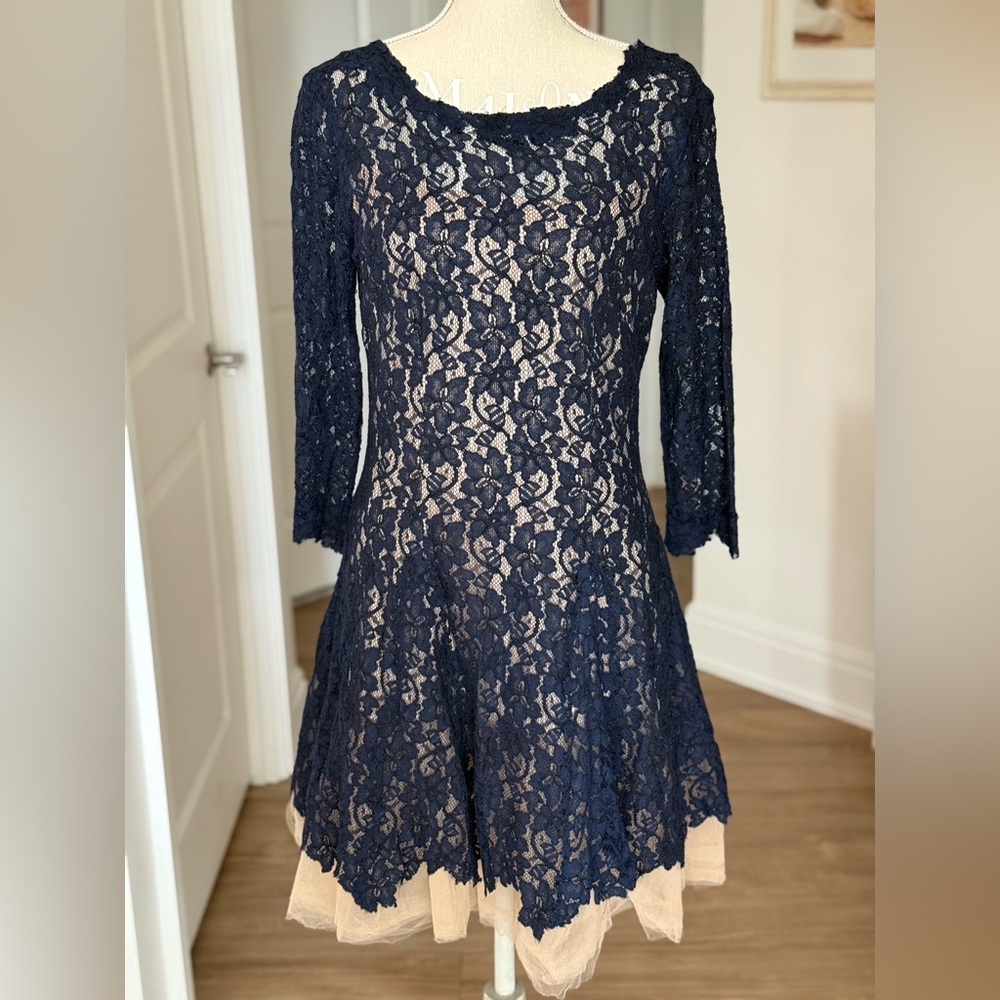 nhabhanh Lace Dress – Size 10